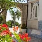 Hotel Apeneste
