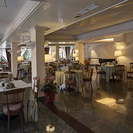 阿潘尼斯塔酒店 酒店