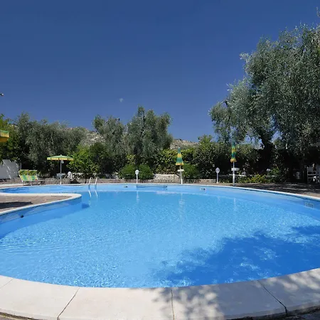 Hotel Apeneste Mattinata